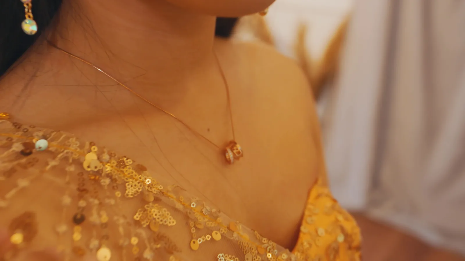 How To Store Gold Plated Jewellery Between Wears cover image